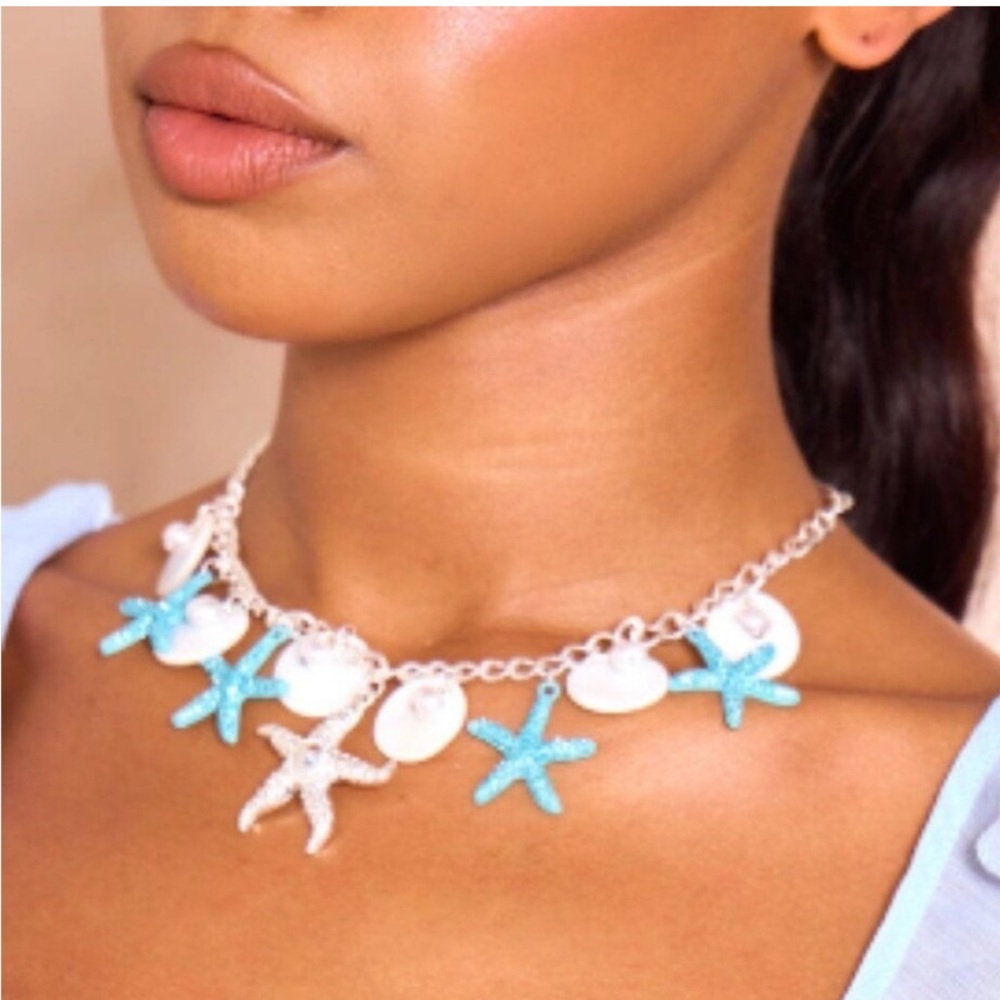 NWT Pretty Little Thing Starfish and Shell Blue and White Silver Charm Necklace
